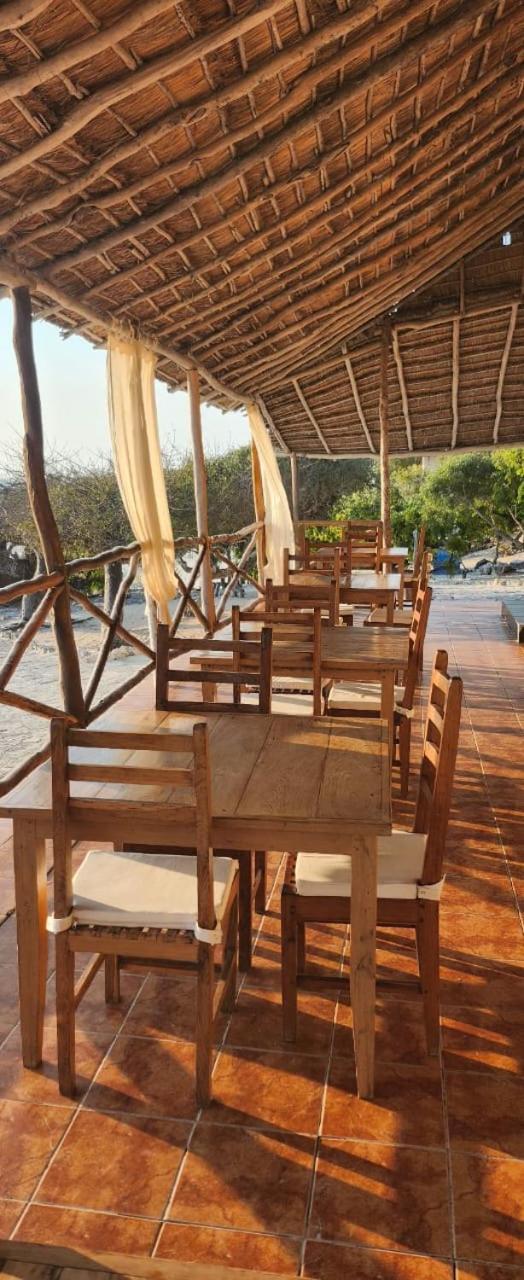 Ambatomilo Shangri-La Lodge מראה חיצוני תמונה