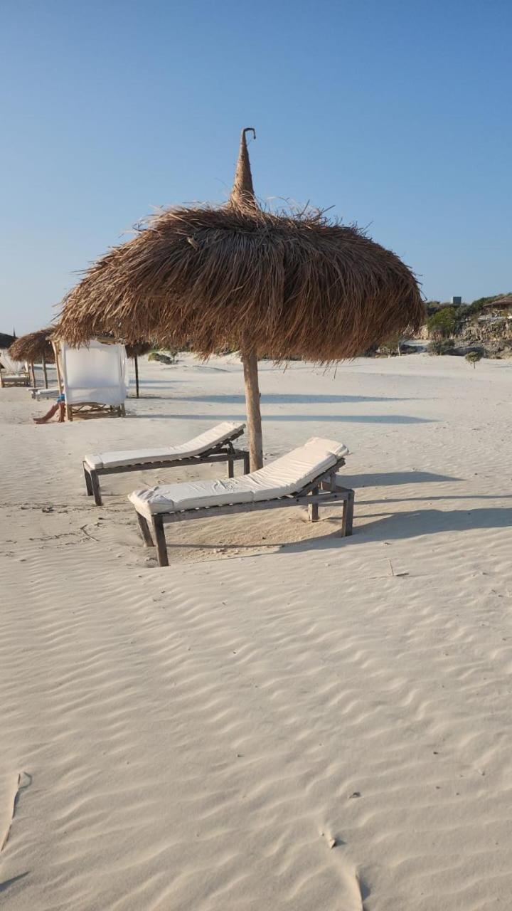 Ambatomilo Shangri-La Lodge מראה חיצוני תמונה