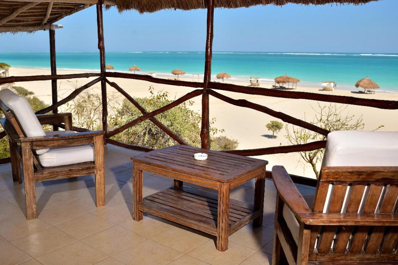 Ambatomilo Shangri-La Lodge מראה חיצוני תמונה